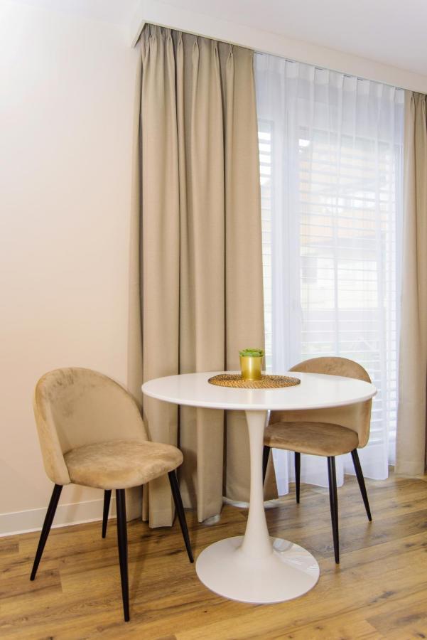 Hotel Twentyfour Living Bad Urach Luaran gambar