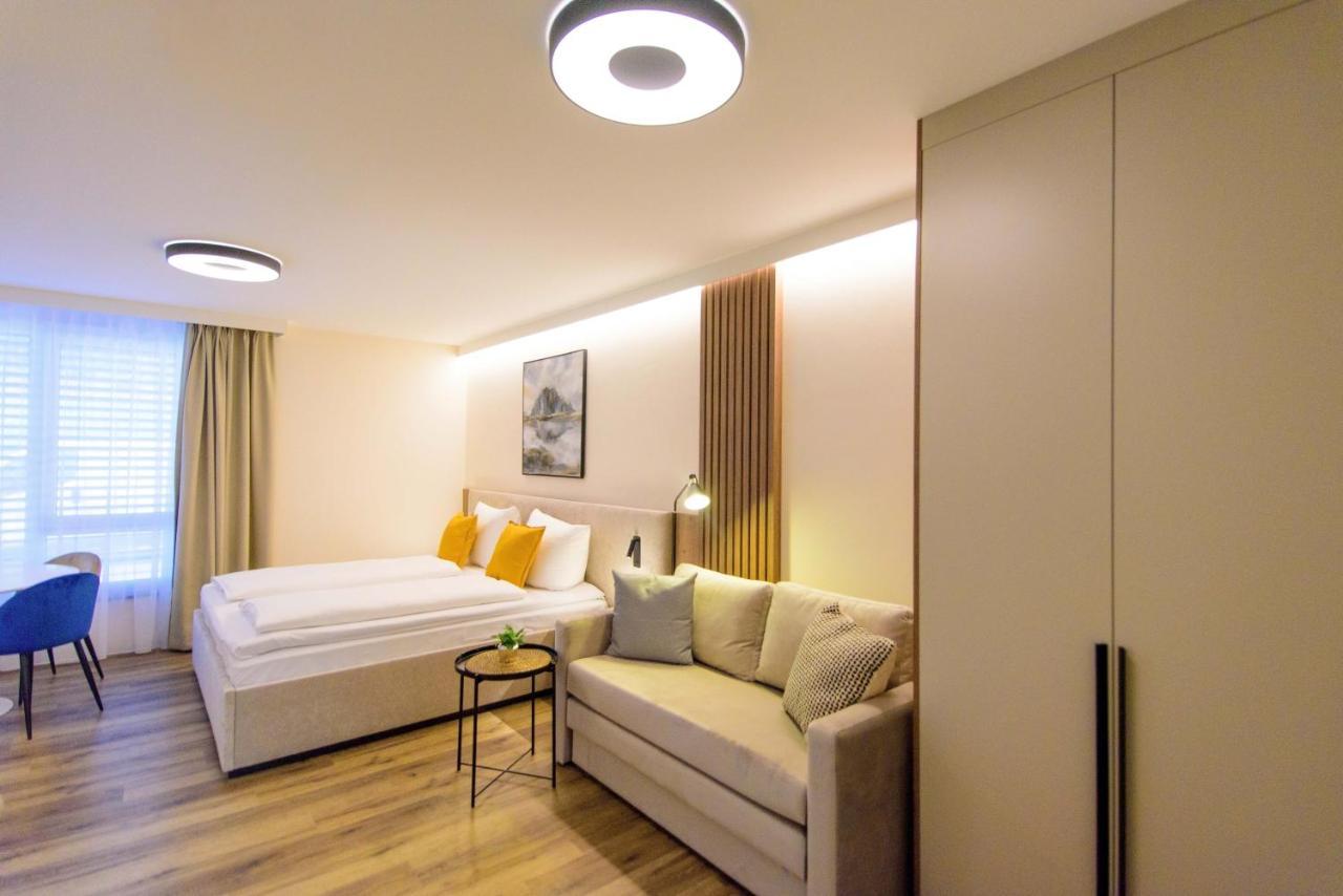 Hotel Twentyfour Living Bad Urach Luaran gambar