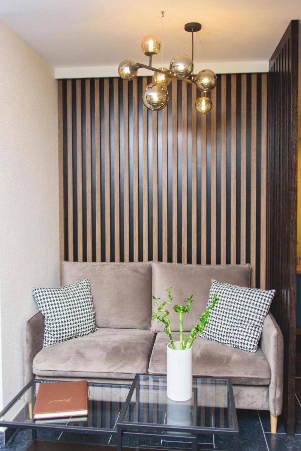 Hotel Twentyfour Living Bad Urach Luaran gambar