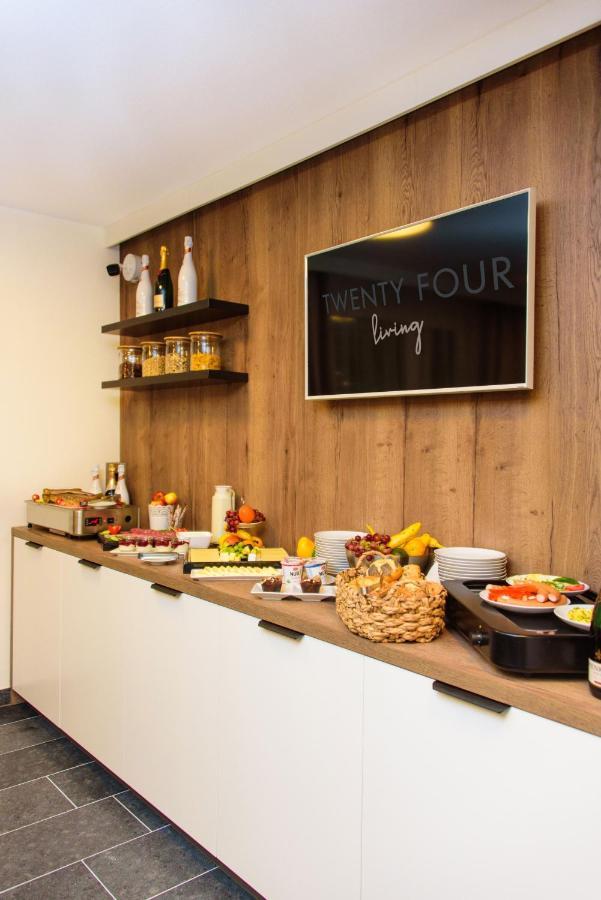 Hotel Twentyfour Living Bad Urach Luaran gambar