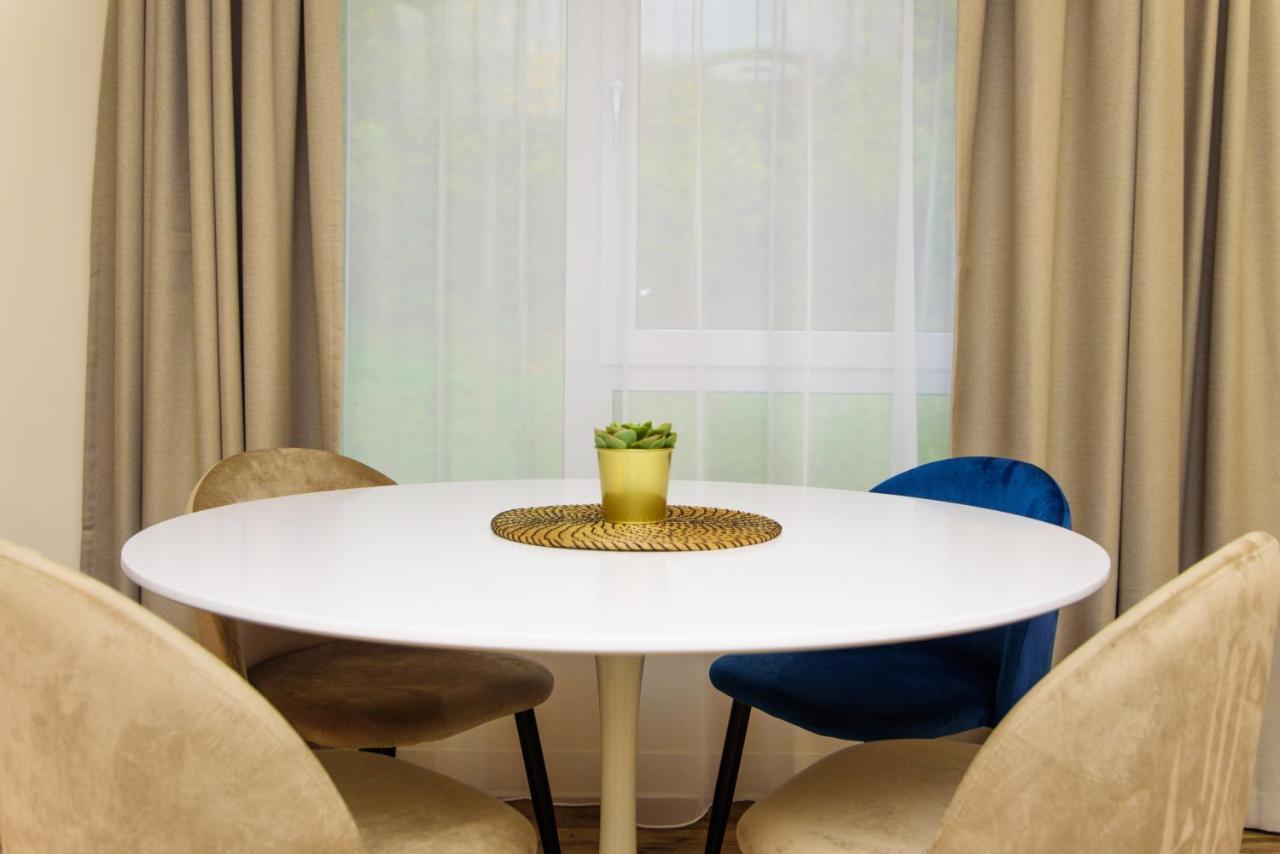 Hotel Twentyfour Living Bad Urach Luaran gambar
